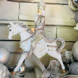 Couronne de Noel Casse noisette cheval diamètre 50cm