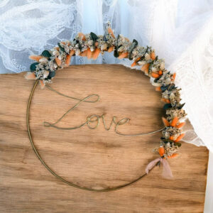 Couronne fleurie  LOVE diamètre 45cm