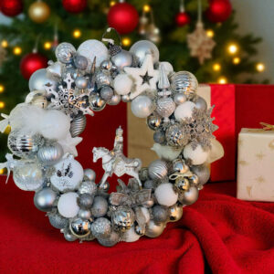 Couronne de Noel Casse noisette cheval diamètre 50cm