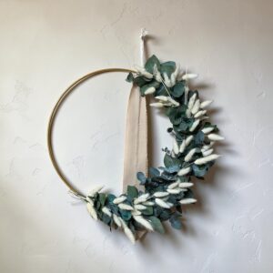 Couronne murale éternelle en eucalyptus & lagurus stabilisés