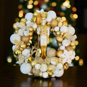 Couronne de Noel Casse Noisette XL gold and white