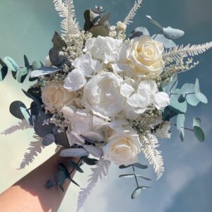 Bouquet de mariée white pearl en fleurs stabilisées