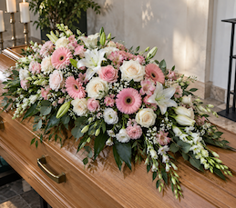 Dessus de cercueil en fleurs fraîches – Composition florale de deuil