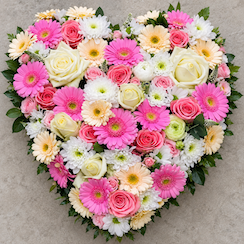 ❤️ Cœur en fleurs fraîches – Environ 50 cm