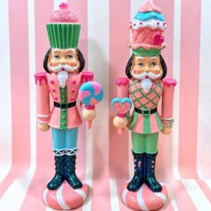 Casse-noisette gourmand de Noël 28 cm – Décoration pastel
